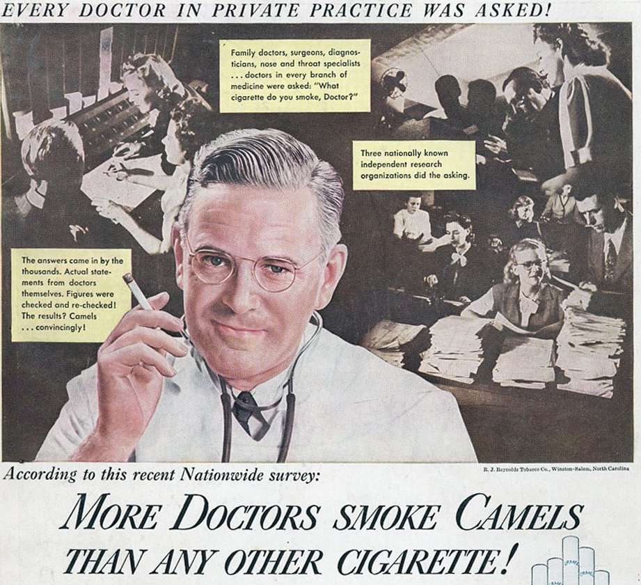 Publicidad real de cigarrillos de 1946: un médico de guardapolvo blanco fuma mientras el titular afirma que más médicos fuman Camels que cualquier otro cigarrillo